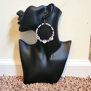 💥3/$10💥 White and Black Skull Earrings